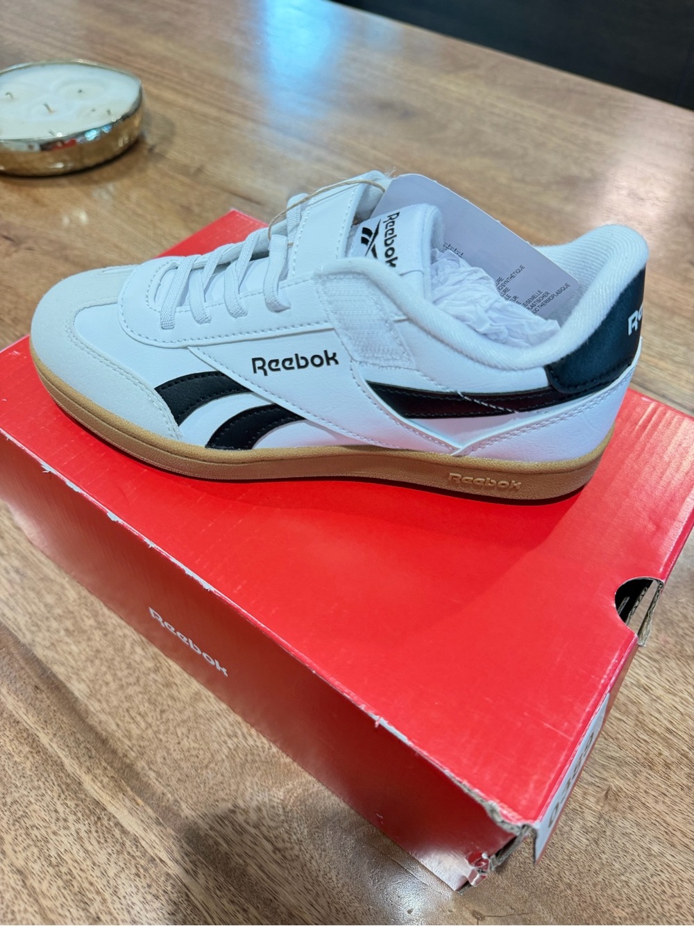 Reebok kids White, Black & Gum Low-Top Sneaker